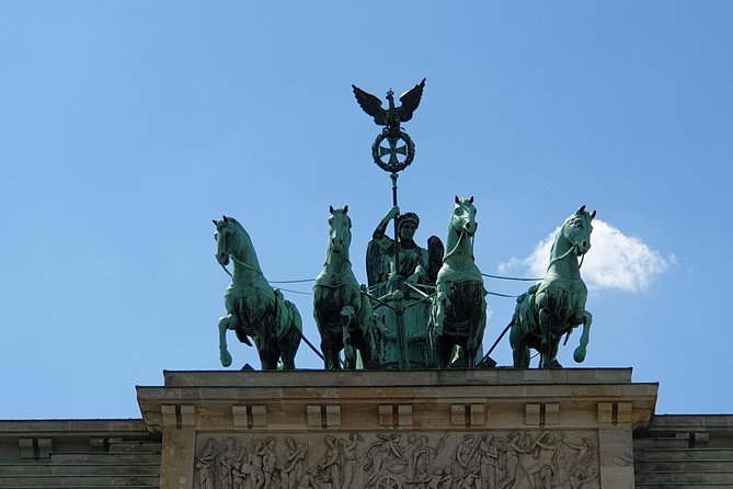 Historic center of Berlin - Tour in Italian - Unter den Linden and Bebelplatz
