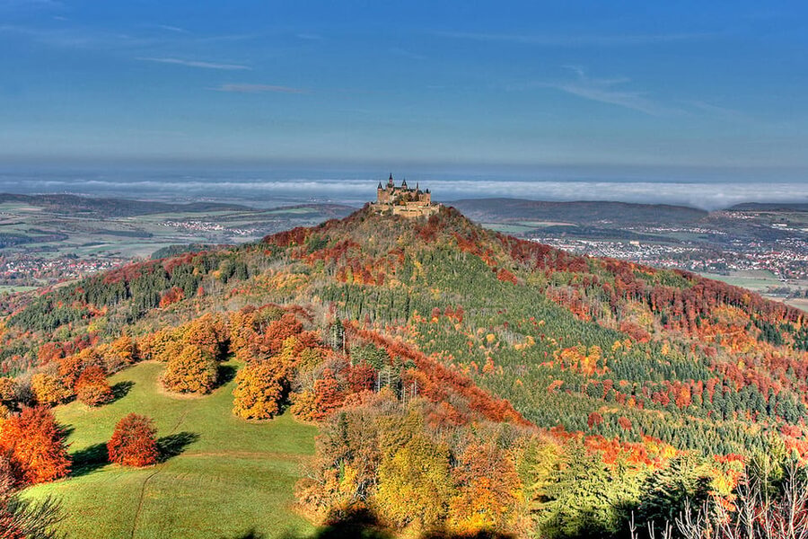 Hohenzollern Castle: Full-Day Tour from Frankfurt - Royal Winter Magic at Christmas
