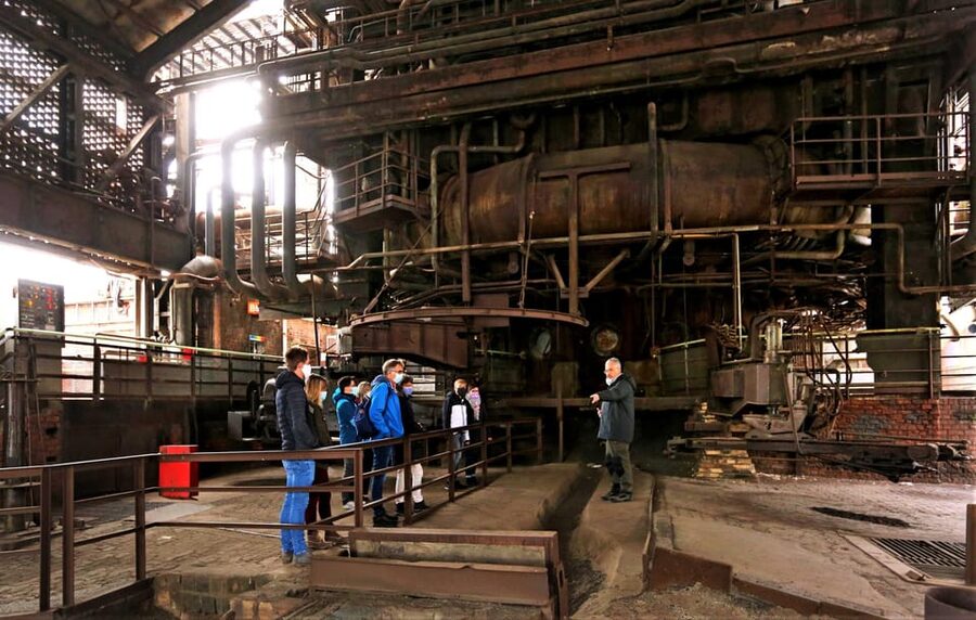 Hut tour Duisburg-Nord Landscape Park - What the tour teaches about working conditions