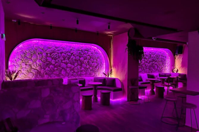 IceBar Cologne experience - Frozen Cologne landmarks and small-scale design
