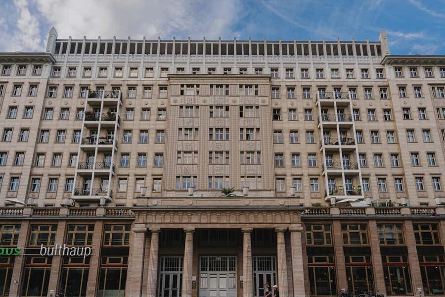Karl-Marx-Allee Walking Tour: Berlin’s Socialist History - Walking from Frankfurter Tor to Strausberger Platz