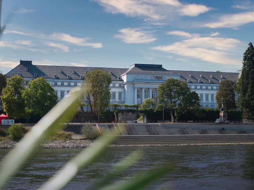 Koblenz: 2-Hour Sightseeing Cruise on the Rhine - From Lahneck Castle to Stolzenfels