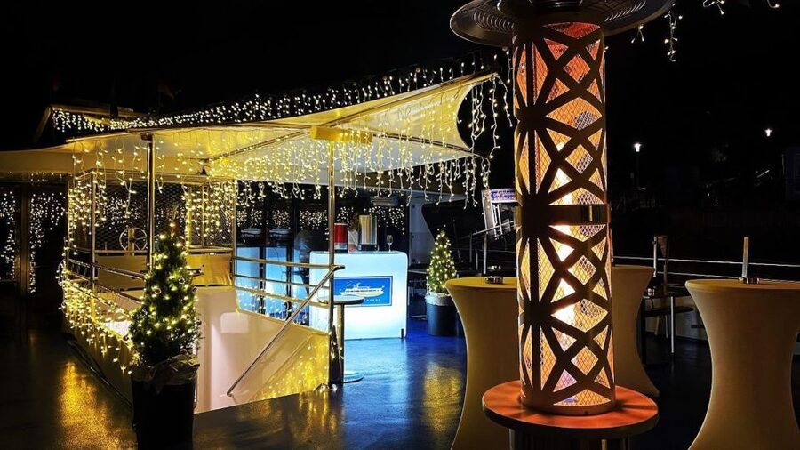 Koblenz: Christmas Boat Tour with Mulled Wine - Who will enjoy this Koblenz boat ride?