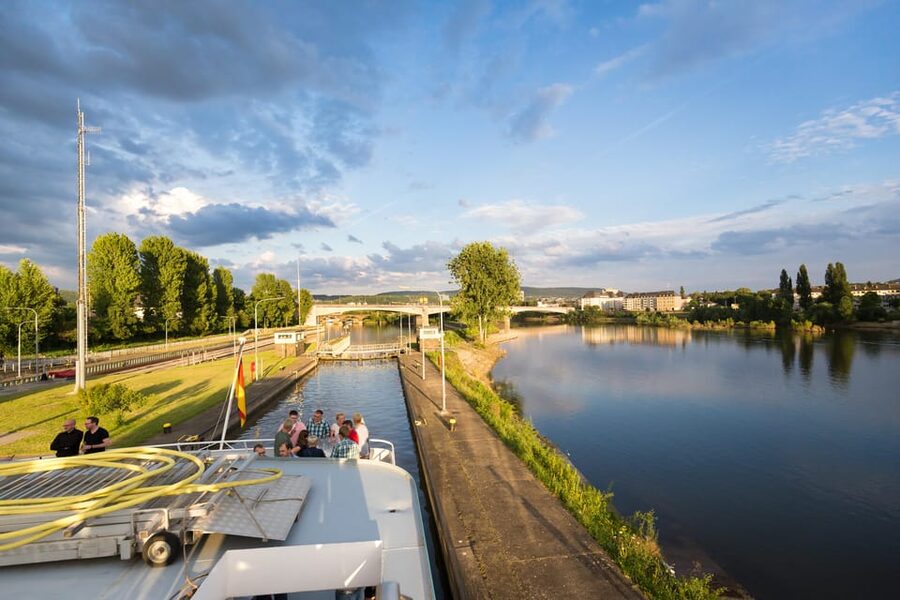 Koblenz: Panoramic Cruise on Moselle River to Winningen - Should you book the Koblenz to Winningen cruise?