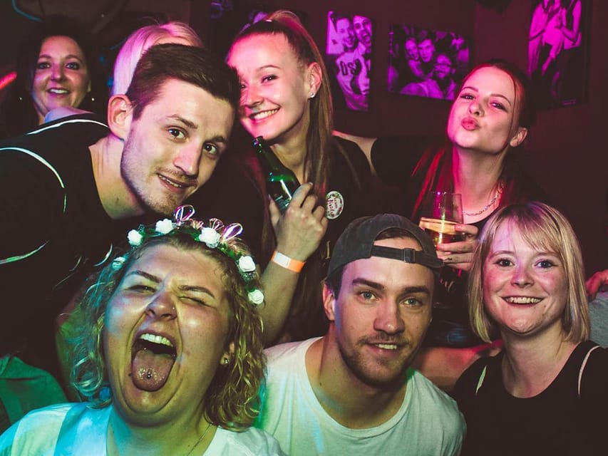 Koblenz: Private pub crawl with insider guide & free shots - Starting the night at Münzplatz