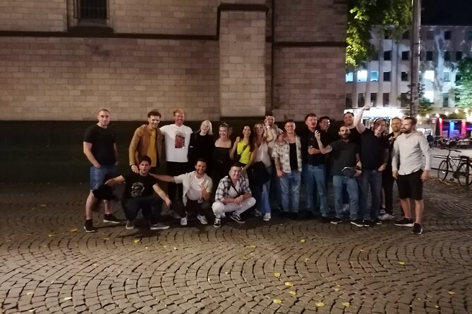 Köln Night PubCrawl: 4 Venues, Welcome Shots + Club Entry - What the guide adds, and where the plan can fail