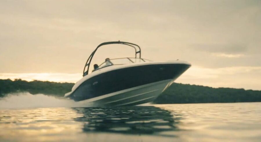 Lake Constance (Untersee!!): Private & guided Boat Tour - Boarding the Sea Ray SPXE190