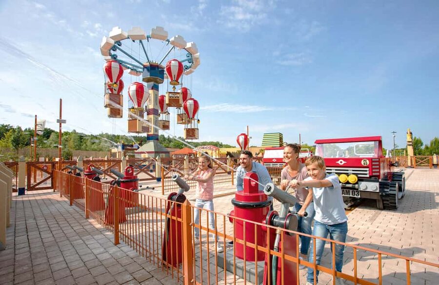 LEGOLAND® Deutschland Resort: Admission Ticket - Food, comfort, and wet-ride planning