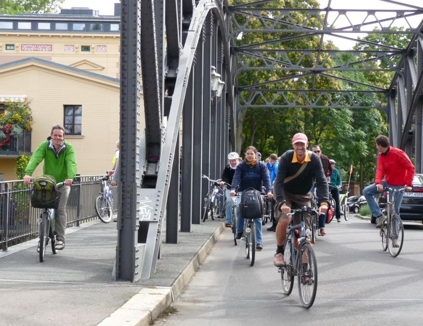 Leipzig: 3-Hour Guided Bike Tour - Plagwitz and Schleußig: Leipzig beyond the center