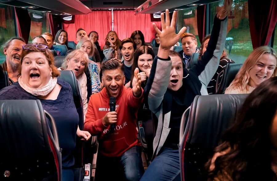 Leipzig: Comedy Tour through the Old Town (Tour in German) - A city tour that treats the bus as a stage