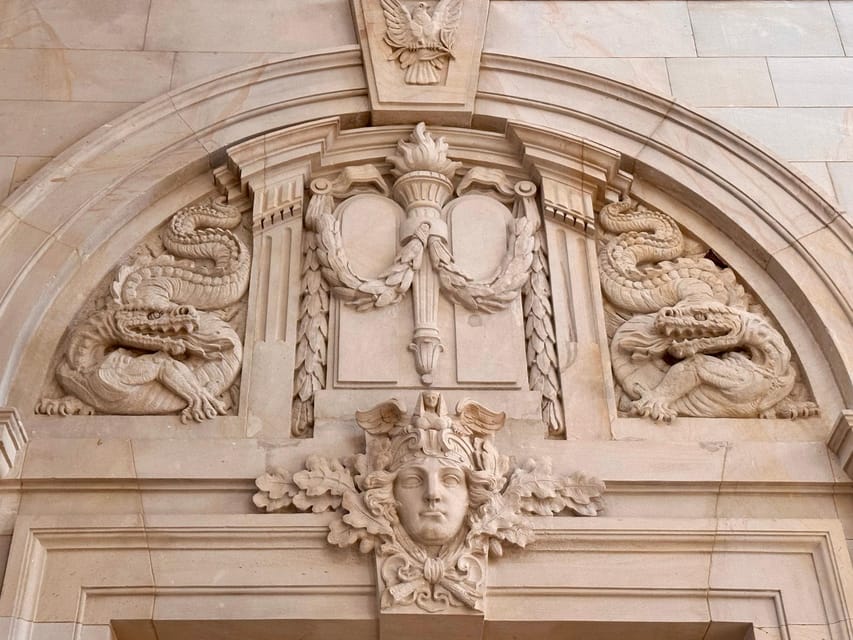 Leipzig: Guided tour of the Federal Administrative Court - Historic meeting rooms and the work of the court