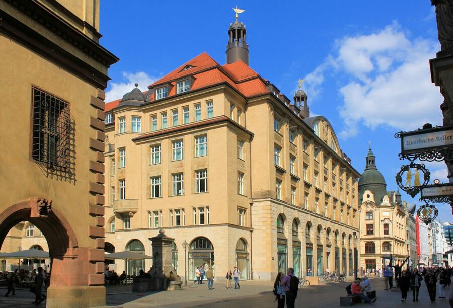 Leipzig: Private Tour of the Old City - Specks Hof and the architecture of commerce