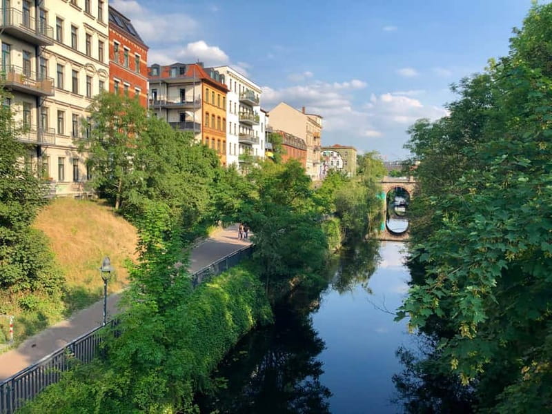 Leipzig: Segway City Tour - Discover Sights, Parks & History - Learning to Ride Inside at Höfe am Brühl