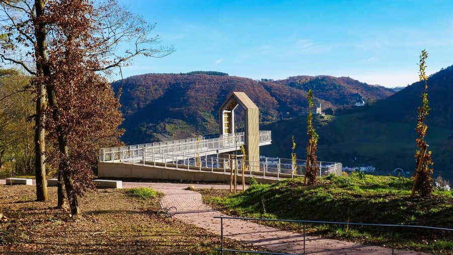 Lieser: Covered wagon ride, the rolling wine tasting with picnic basket - Practical advice before you book