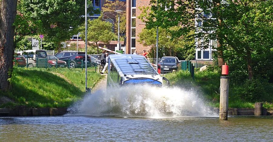 Lübeck: 1-Hour Splash Bus City Tour - Why the Splash Bus is such a Lübeck oddity