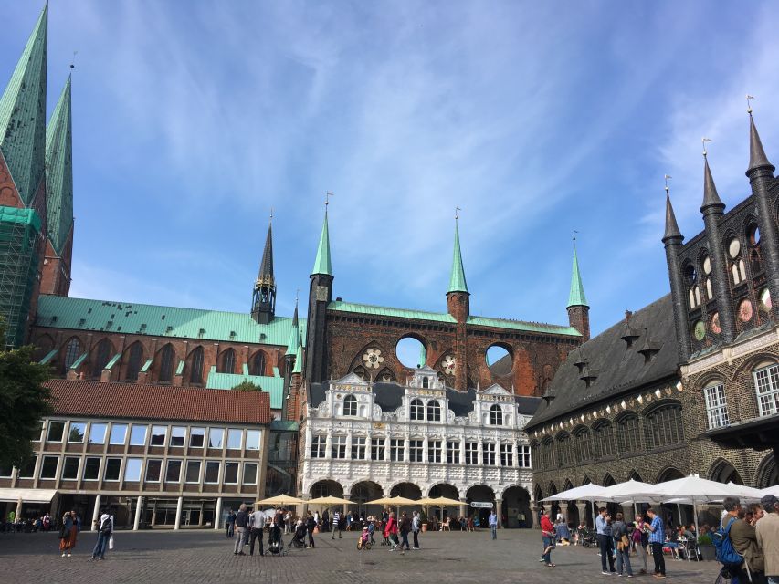 Lübeck: Architecture and Local Craft Private Guided Tour - The Holstentor as the final landmark