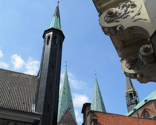 Lübeck: Classic Tour of the Hanseatic City - The little Teufelchen and the pleasure of local detail