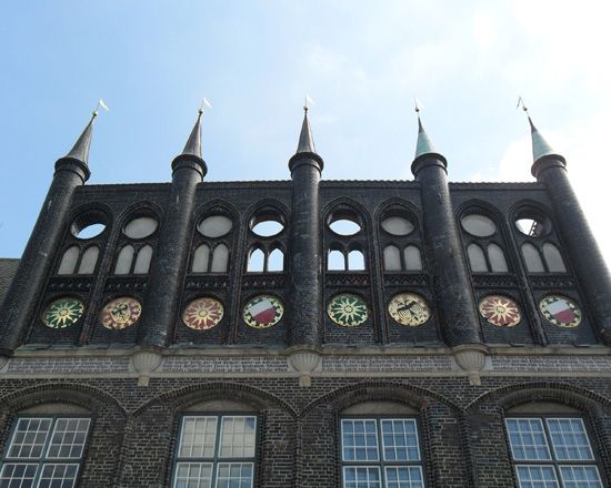 Lübeck: Classic Tour of the Hanseatic City - Buddenbrook House and the Brothers Mann