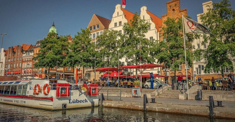 Lübeck: Private Historical and Architectural Walking Tour - Key points at a glance