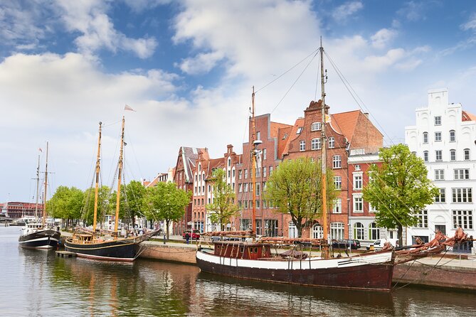 Lübeck Scavenger Hunt and Highlights Self Guided Audio Tour - Heiligen-Geist-Hospital and the quieter side of the route