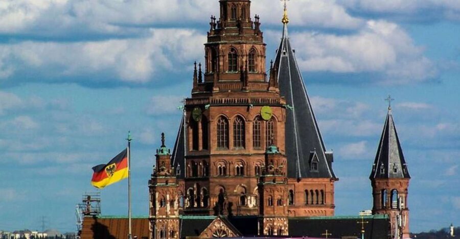 Mainz: Private custom tour with a local guide - Why a private walk works well in Mainz