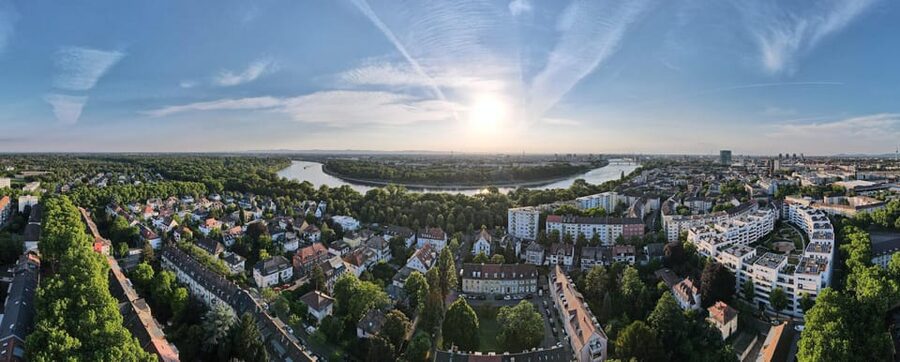 Mannheim: Express Walk with a Local in 60 minutes - My Call: Book It for Orientation, Not a Full Tour