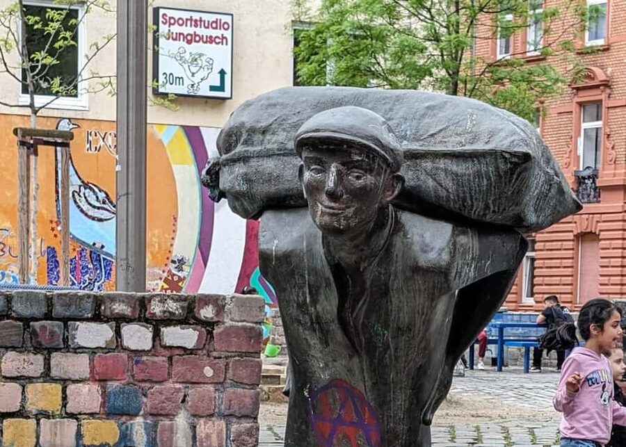 Mannheim, guided walking tour: Pulsating Jungbusch - Meeting at Teufelsbrücke