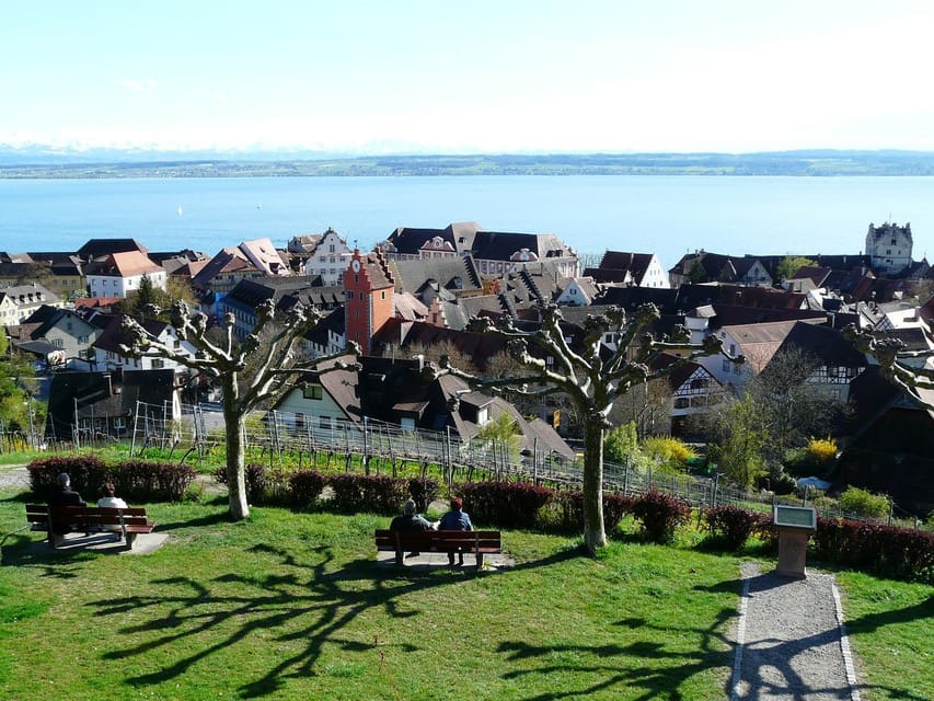 Meersburg: Public city tour with wine tasting - State winery and local production