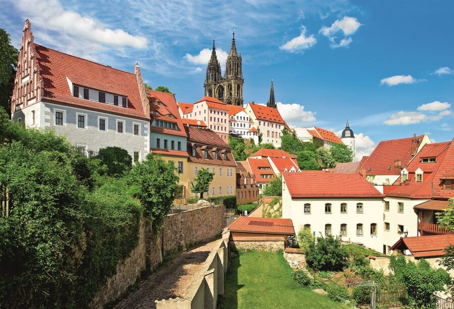 Meißen: Guided Walking Tour - Meißen Cradle of Saxony - What the German-language guiding adds