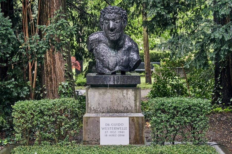 Melaten Friedhof: Guided tour with all senses - Why Melaten Cemetery is worth two hours