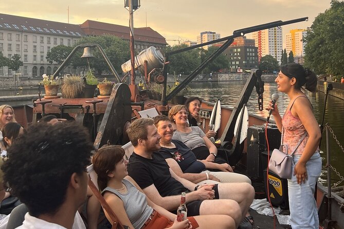 Moonshine Comedy - English Stand Up Comedy by the bay - Why the open-mic format keeps the night fresh