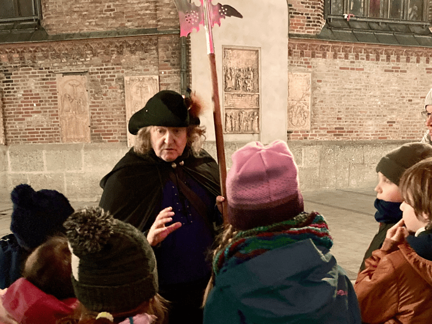 München: Der Nachtwächter für Kinder - Führung auf Deutsch - Alter Hof and the feel of medieval Munich
