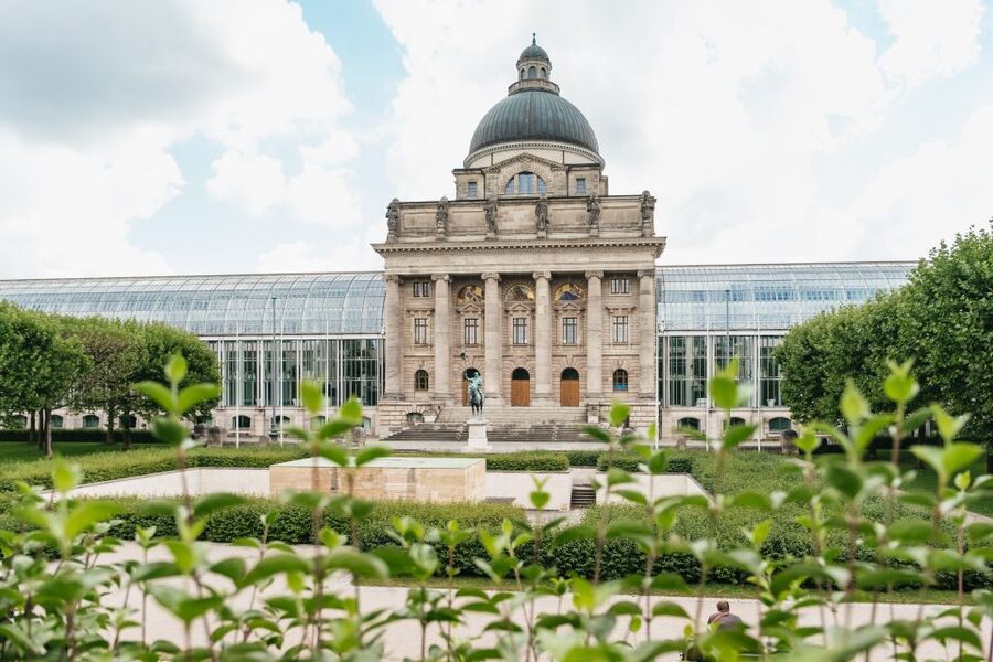 Munich 3-Hour Guided Bike Tour - The guides make the difference