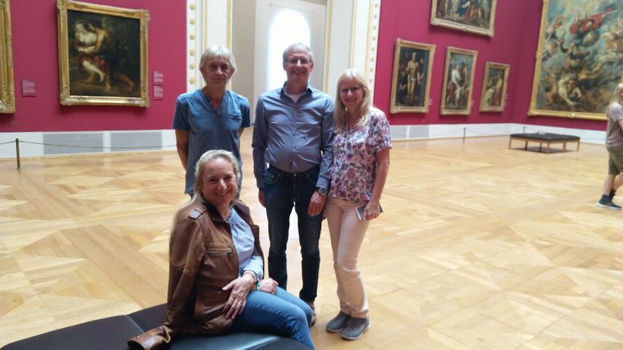Munich: Alte Pinakothek Skip-the-Line & Guided Walking Tour - Moving through 700 paintings in two hours