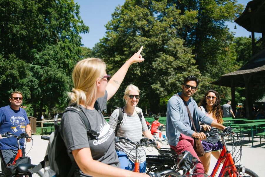 Munich: Bike Tour with Beer Garden Break - How the guides affect the ride
