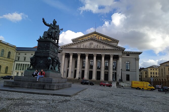 Munich Christmas Market Small Group Tour with Gingerbread Heart - Odeonsplatz and the medieval market finish