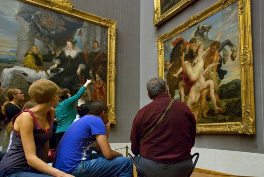 Munich: City Pass 45+ Top Attractions and Public Transport - Start With the Hop-On Hop-Off Express Bus