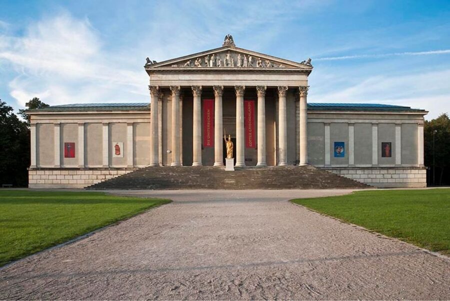 Munich: City Pass 45+ Top Attractions and Public Transport - Schleißheim and Lustheim: The Out-of-Town Test