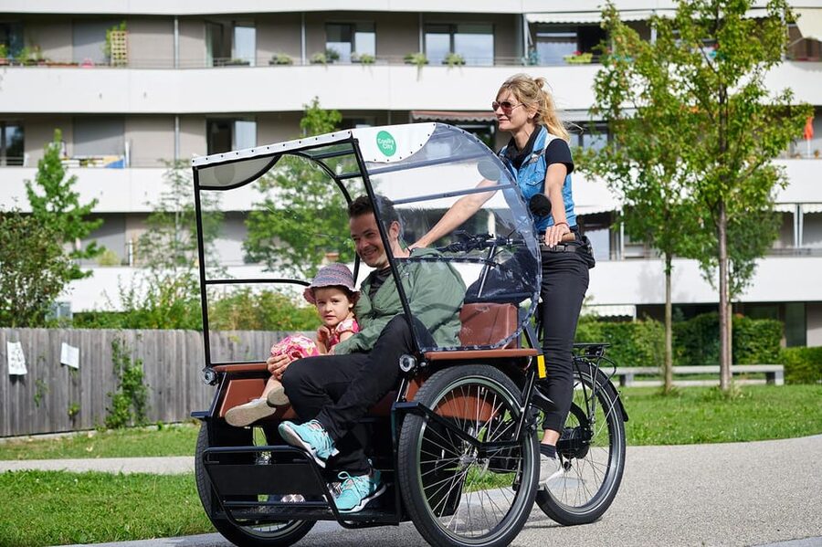 Munich: Day-rent rickshaw and explore Munich yourself - How much sightseeing fits into eight hours