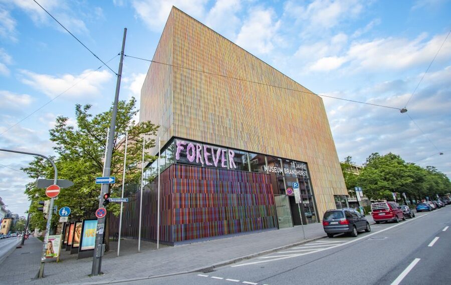 Munich: Express Walk with a Local in 90 minutes - What the small group changes