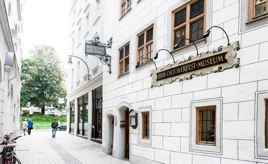Munich: Guided Food Walking Tour with Beer Tasting - Who should book this Munich food walk?