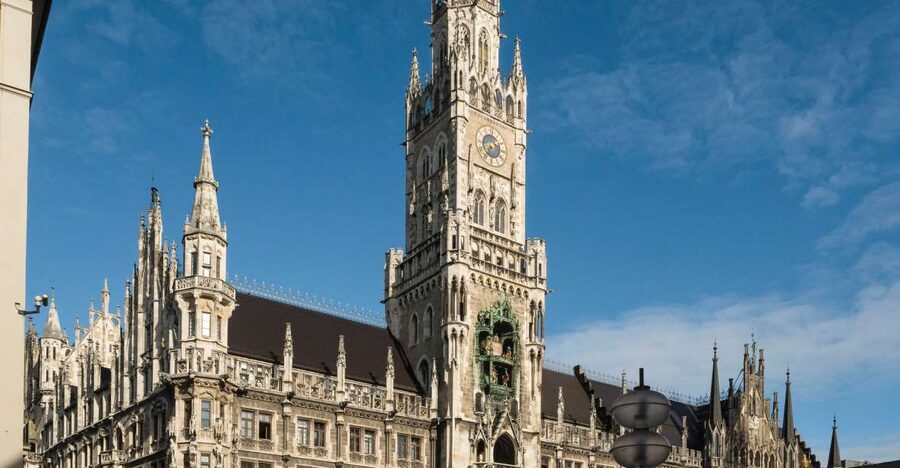 Munich: Guided Tour of the historic Town Hall on Marienplatz - Why Munich’s New Town Hall deserves an inside visit