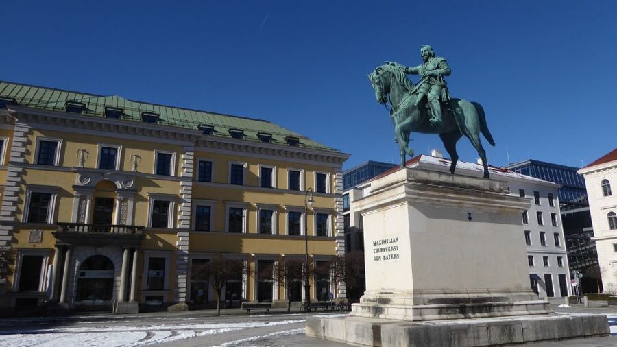 Munich: Historical Walking Tour Maxvorstadt with GEO Epoche - Ludwig I’s Munich on Brienner Street