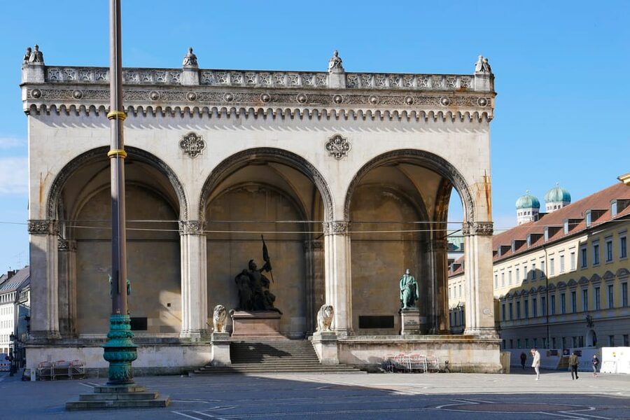 Munich: National Socialism Historical Tour in GERMAN - Who should book this walking tour?
