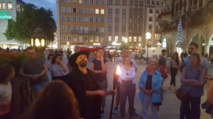 Munich: Night Watchman Torch Tour in German - Meeting the watchman beneath the Spielzeugmuseum tower