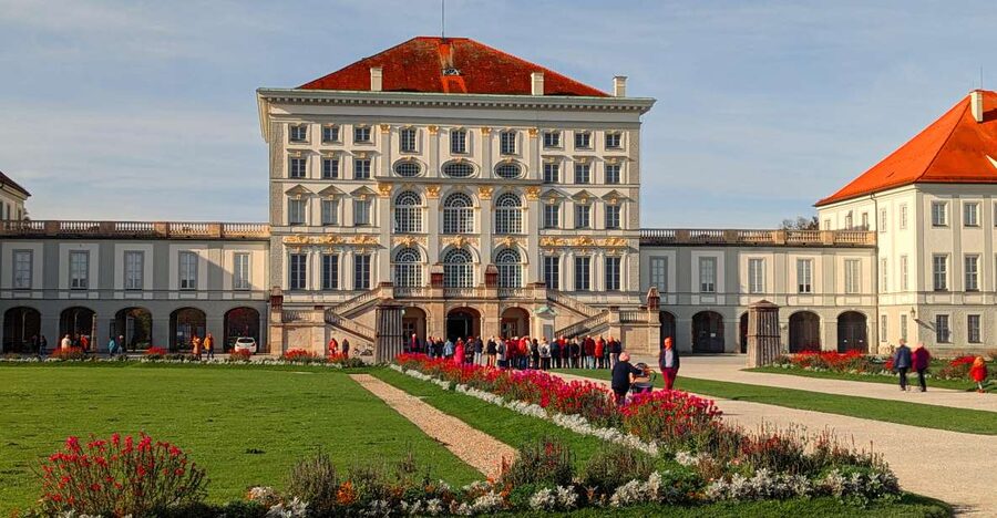 Munich: Nymphenburg Palace with official Guide - Elector, electress, and queen: following the royal household