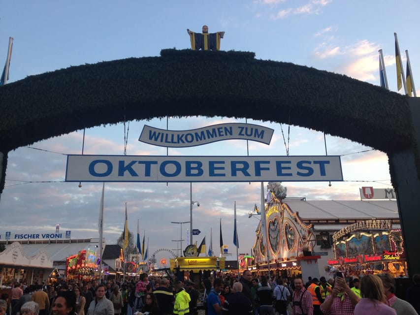 Munich Oktoberfest All-Inclusive Tour - Walking from the brewery to Oktoberfest