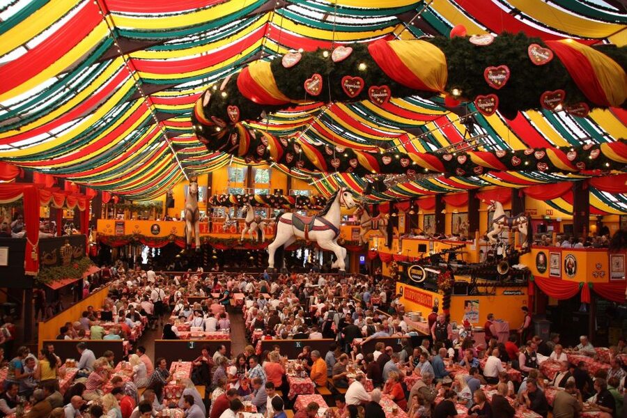 Munich: Oktoberfest Big Beer Tent Evening Table Reservation - How the communal table works