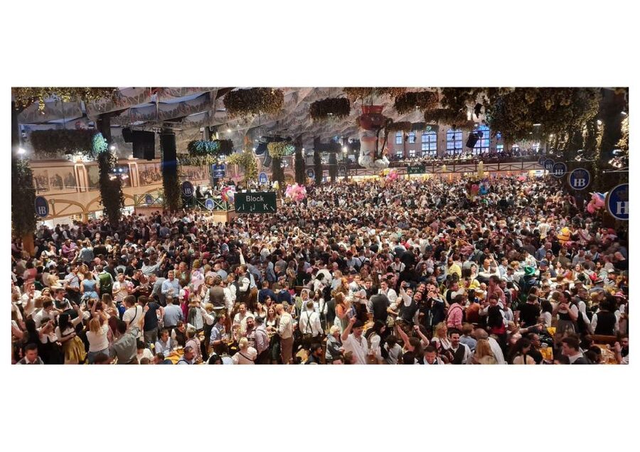 Munich: Oktoberfest Big Beer Tent Evening Table Reservation - Bag checks, ID, and what to leave behind