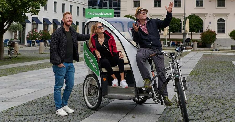 Munich: Old Town and English Garden Rickshaw Tour - Comfort, weather, and the 100-centimeter bench